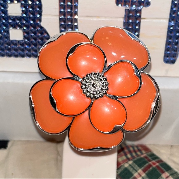WALLFLOWERS 2 Designer wall plug n scent warmers BUTTERFLY FLOWER RETAIL $20 ea - Picture 6 of 9